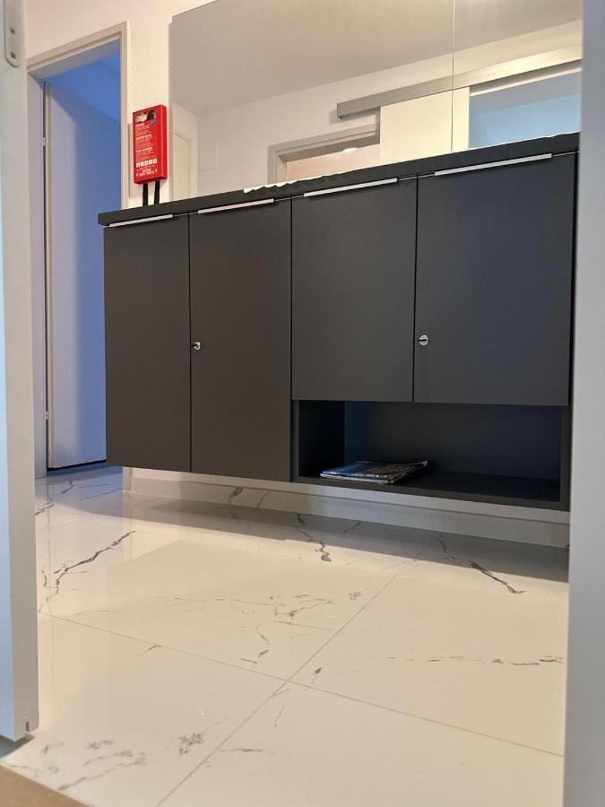 Apartment Samanta Supetar Exteriör bild