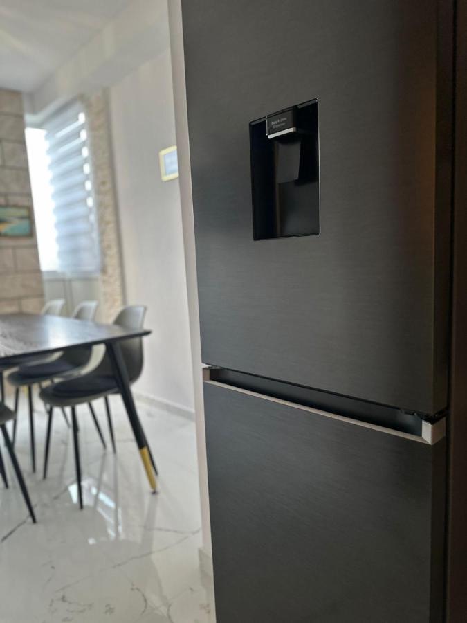 Apartment Samanta Supetar Exteriör bild